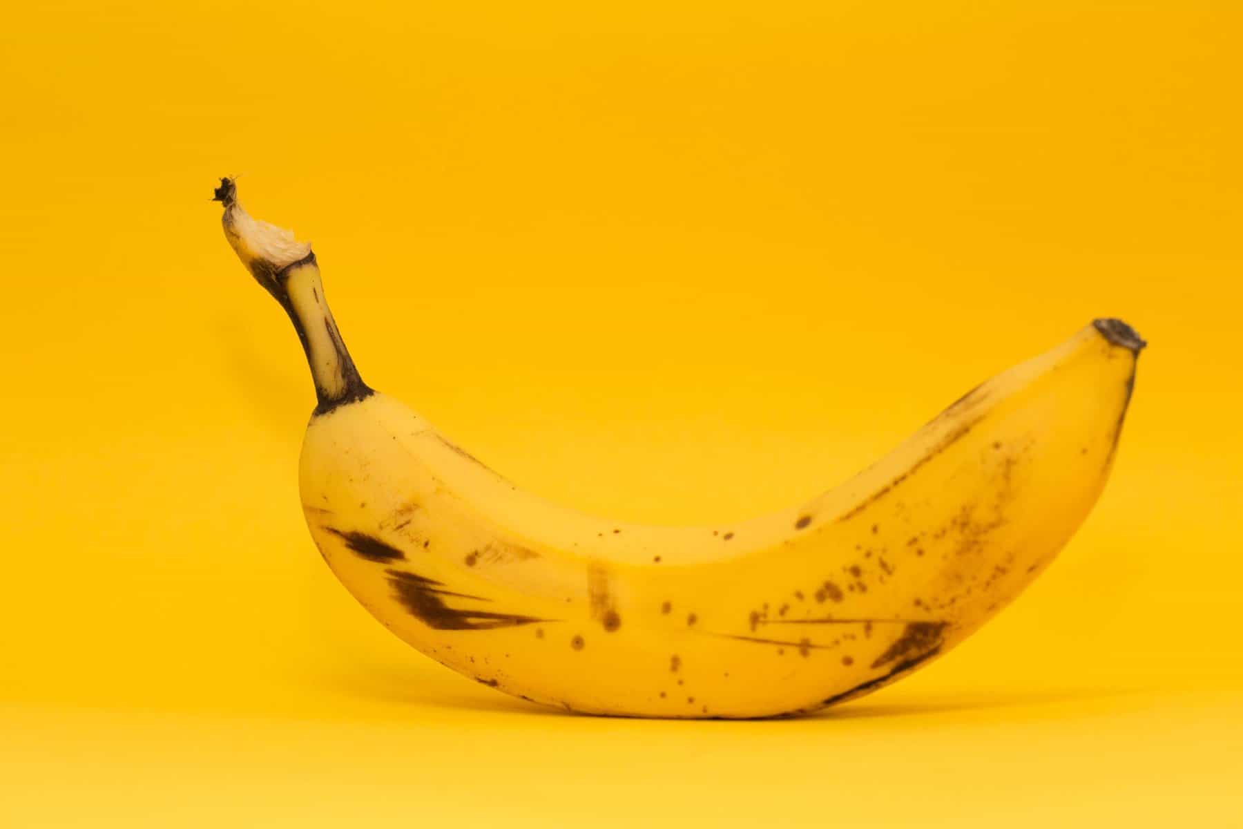 banana curved image
