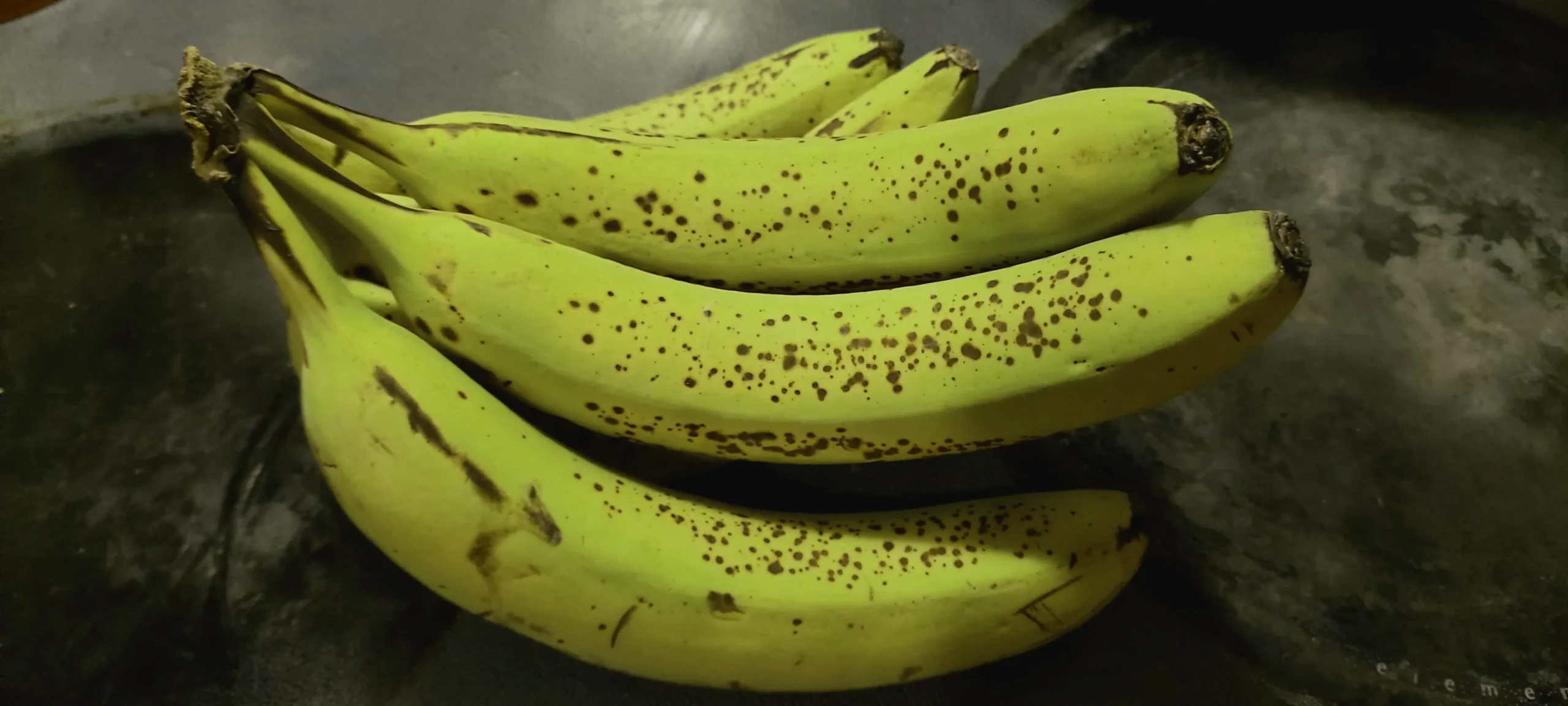 do bananas need sunlight to ripen