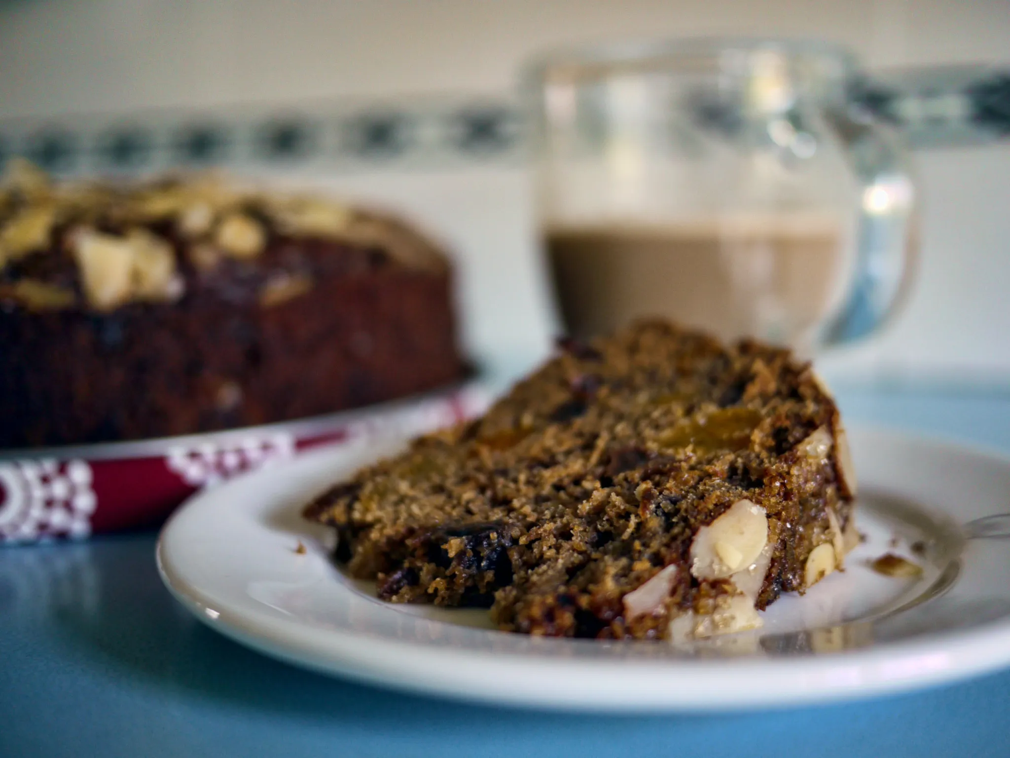 Paula Deen's Delicious And Easy Banana Bread Recipe: Moist And ...